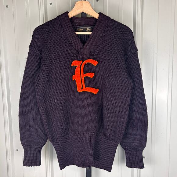 True Vintage Emerson College Lions Varsity 1950s Letter "E" V Neck Knit Sweater - Picture 2 of 5